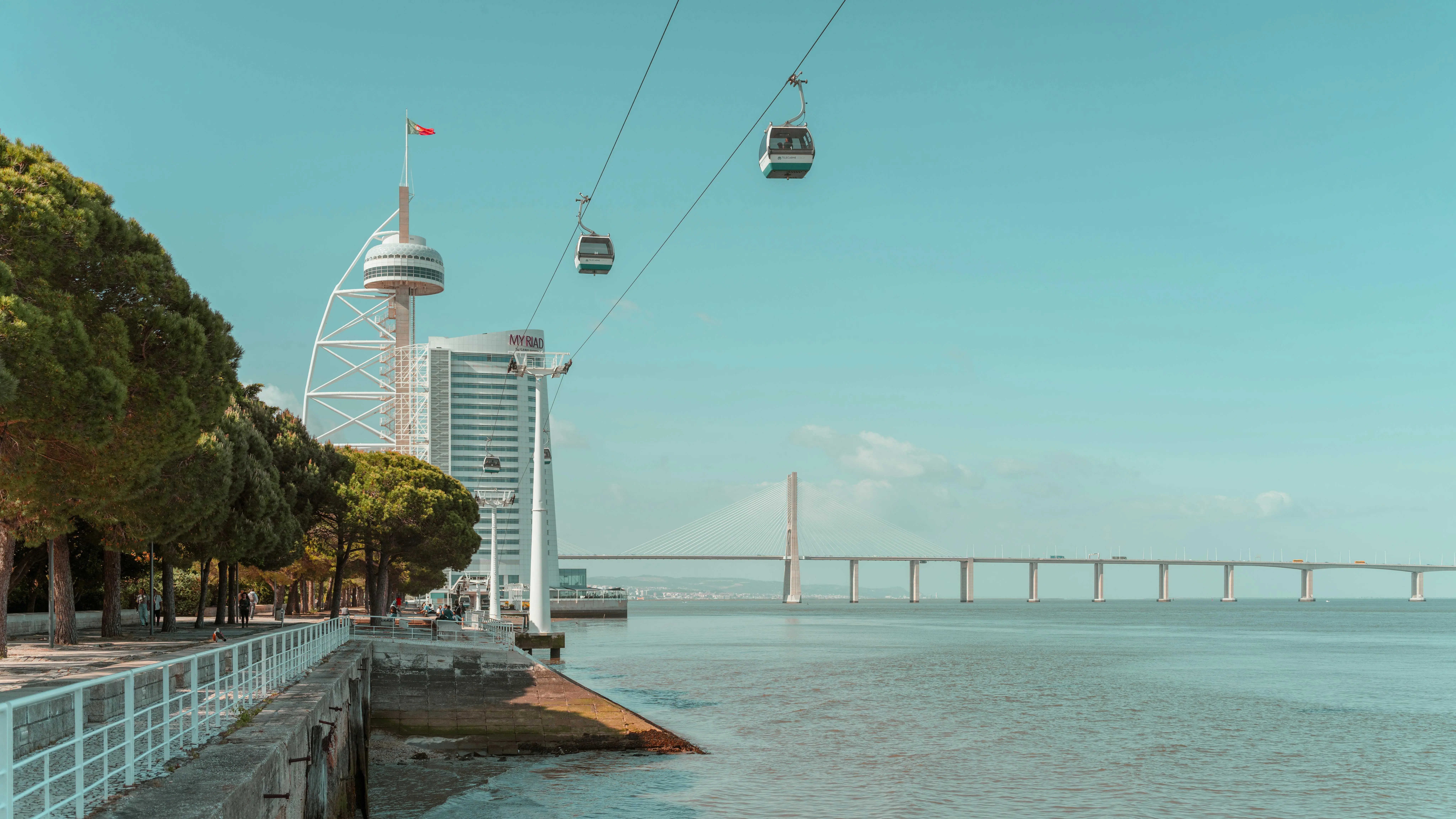 centro-vasco-gama-lisboa-teleferico